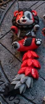 Schlüsselanhänger / Magnet / Ruhestifter "Schlabbi" - Halloween Löwe